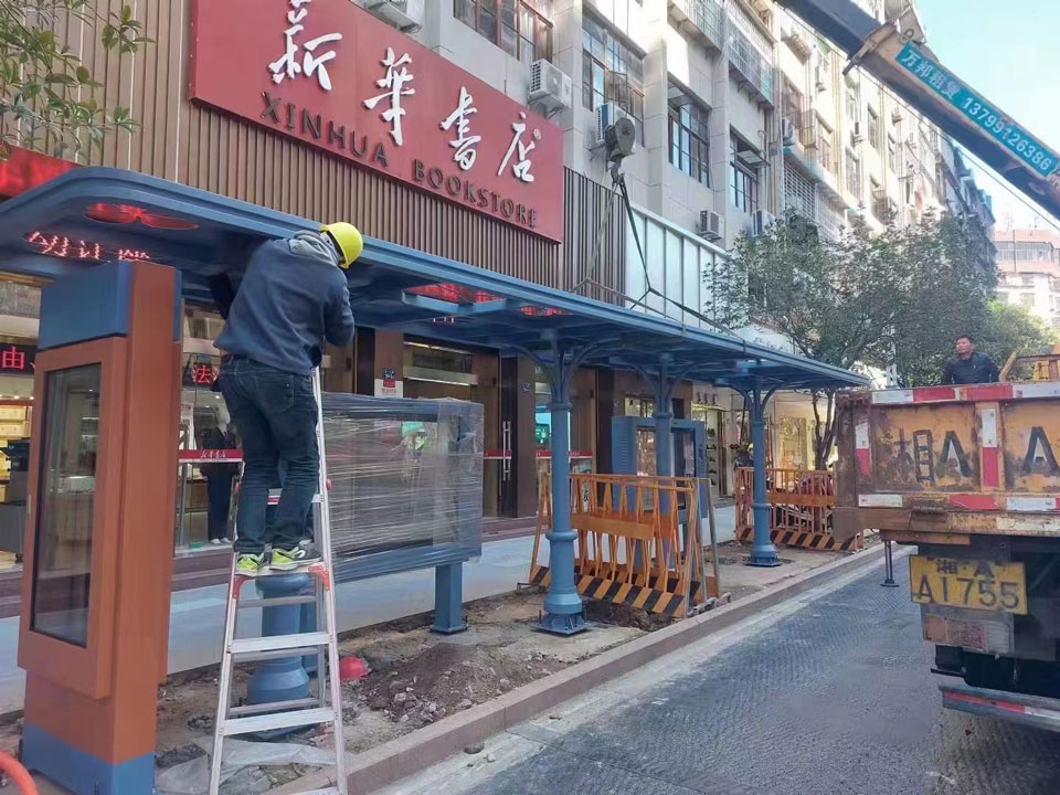 南(nan)平候車(che)亭安(an)裝(zhuang)圖