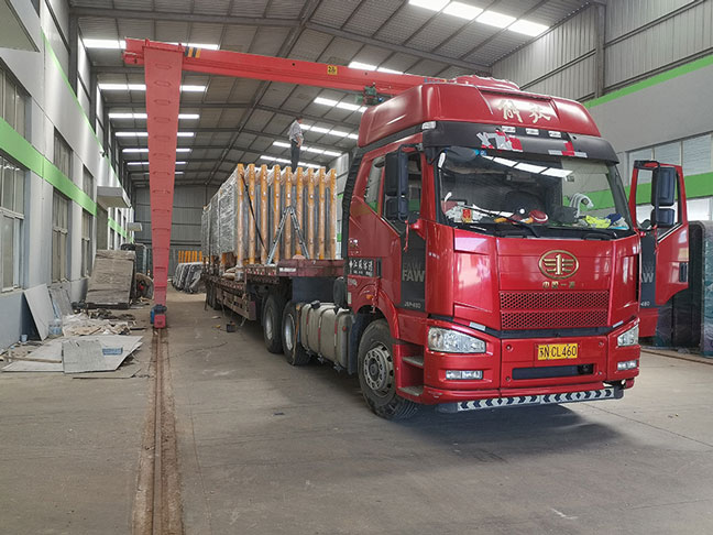 公(gōng)交站檯(tai)髮(fa)貨圖